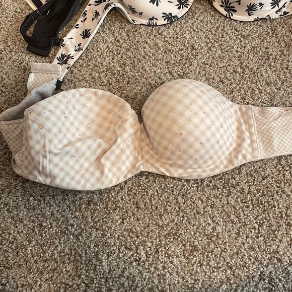 Variety pack Victoria’s Secret bras - Picture 3 of 8